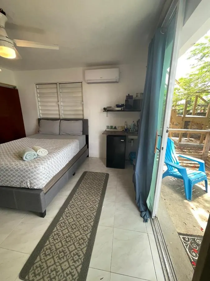 Las Olas Beach Apartments Arecibo
