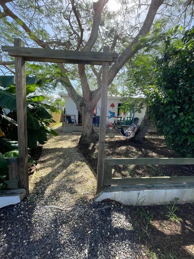 Las Olas Beach Apartments Arecibo