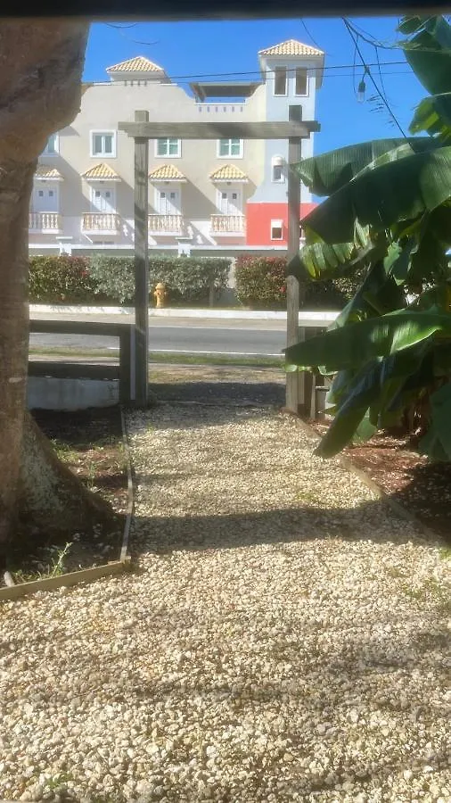 Las Olas Beach Apartments Arecibo