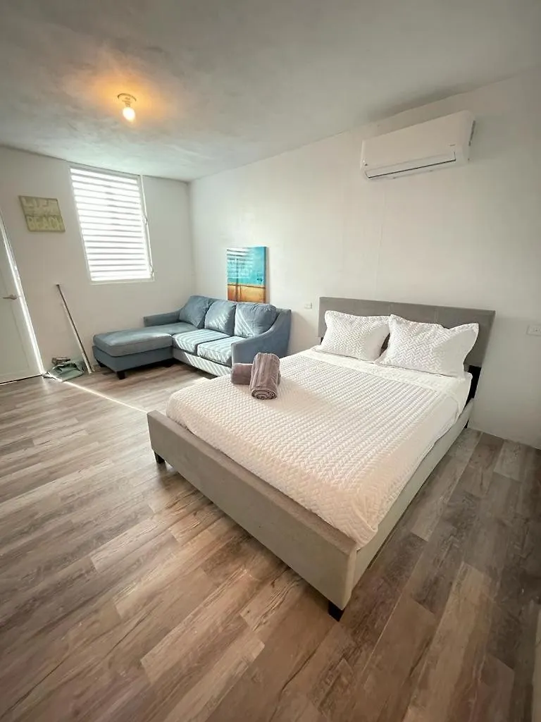Las Olas Beach Apartments Arecibo