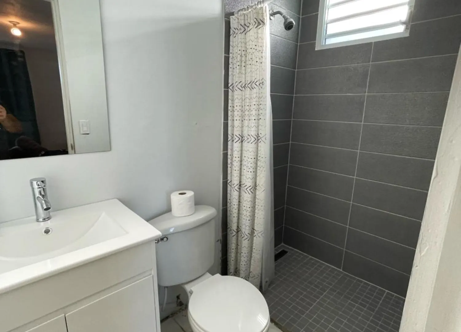 Las Olas Beach Apartments Arecibo